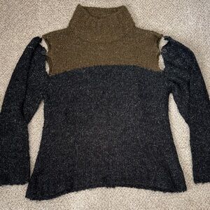 Cold/Drop Shoulder Two-Tone Turtleneck Sweater